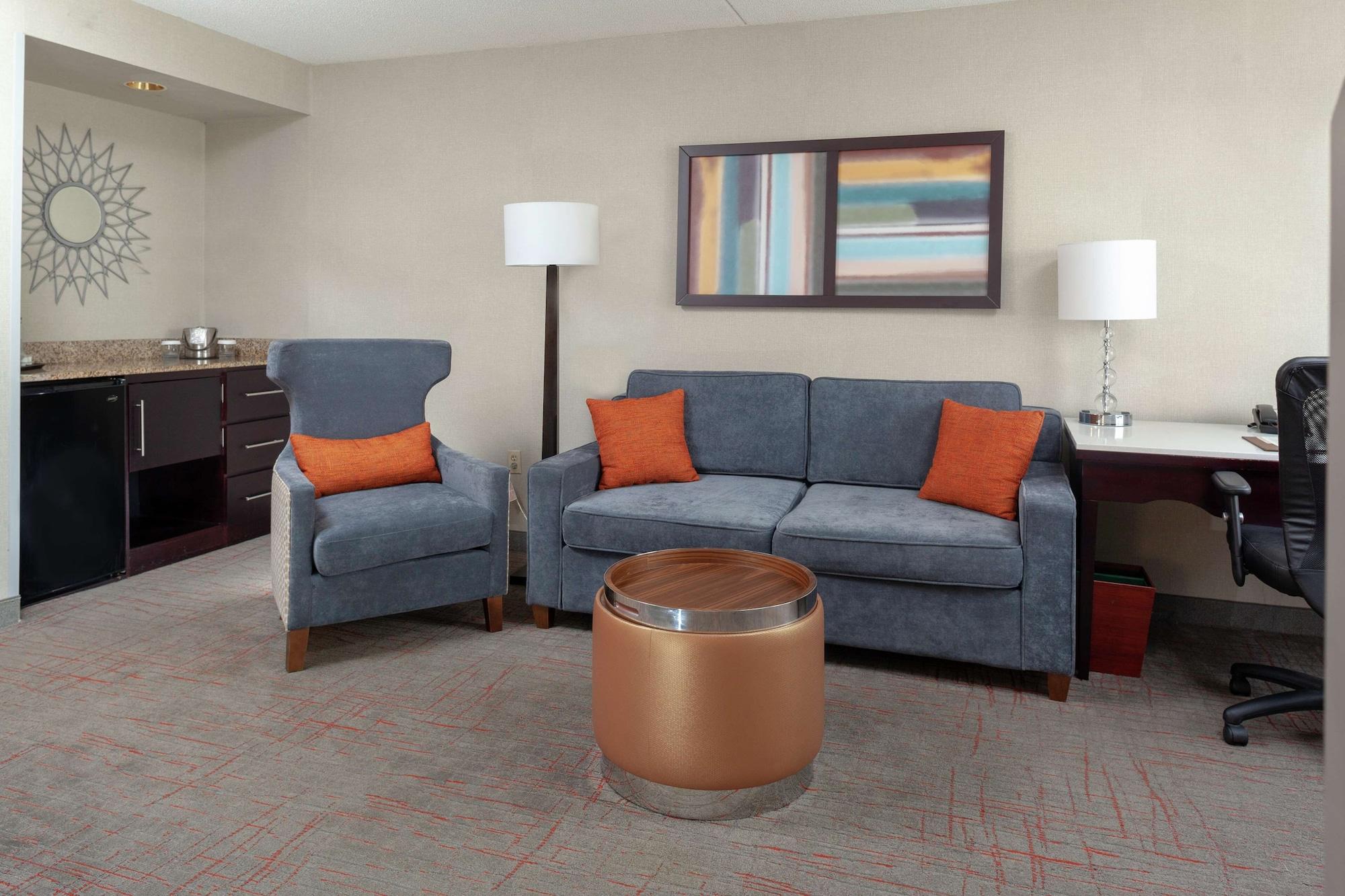 Doubletree Suites By Hilton Dayton/Маямисбърг Екстериор снимка
