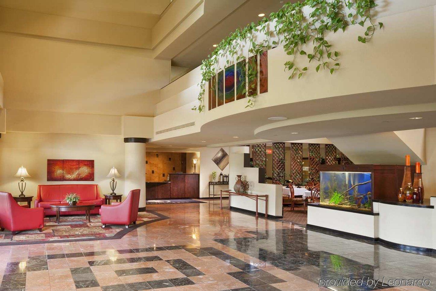 Doubletree Suites By Hilton Dayton/Маямисбърг Интериор снимка