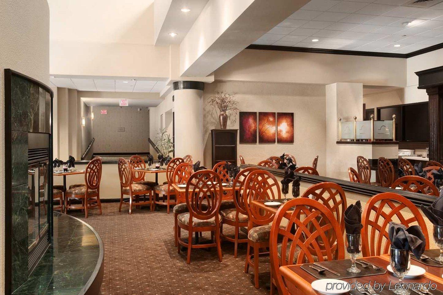 Doubletree Suites By Hilton Dayton/Маямисбърг Ресторант снимка