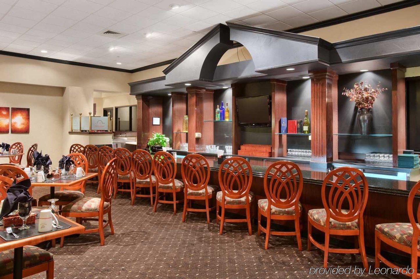 Doubletree Suites By Hilton Dayton/Маямисбърг Ресторант снимка