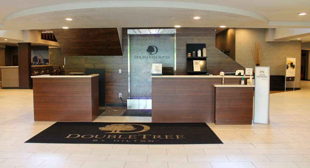Doubletree Suites By Hilton Dayton/Маямисбърг Интериор снимка
