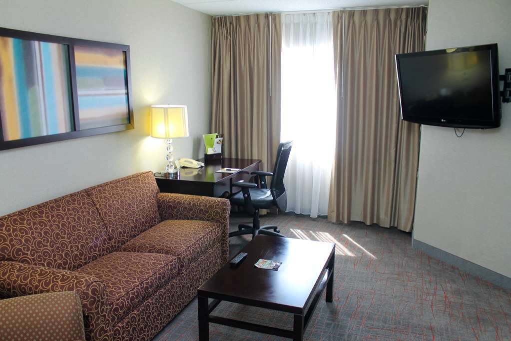 Doubletree Suites By Hilton Dayton/Маямисбърг Стая снимка
